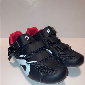 Men’s Peloton bike riding shoes - 13M - gently used, with original box